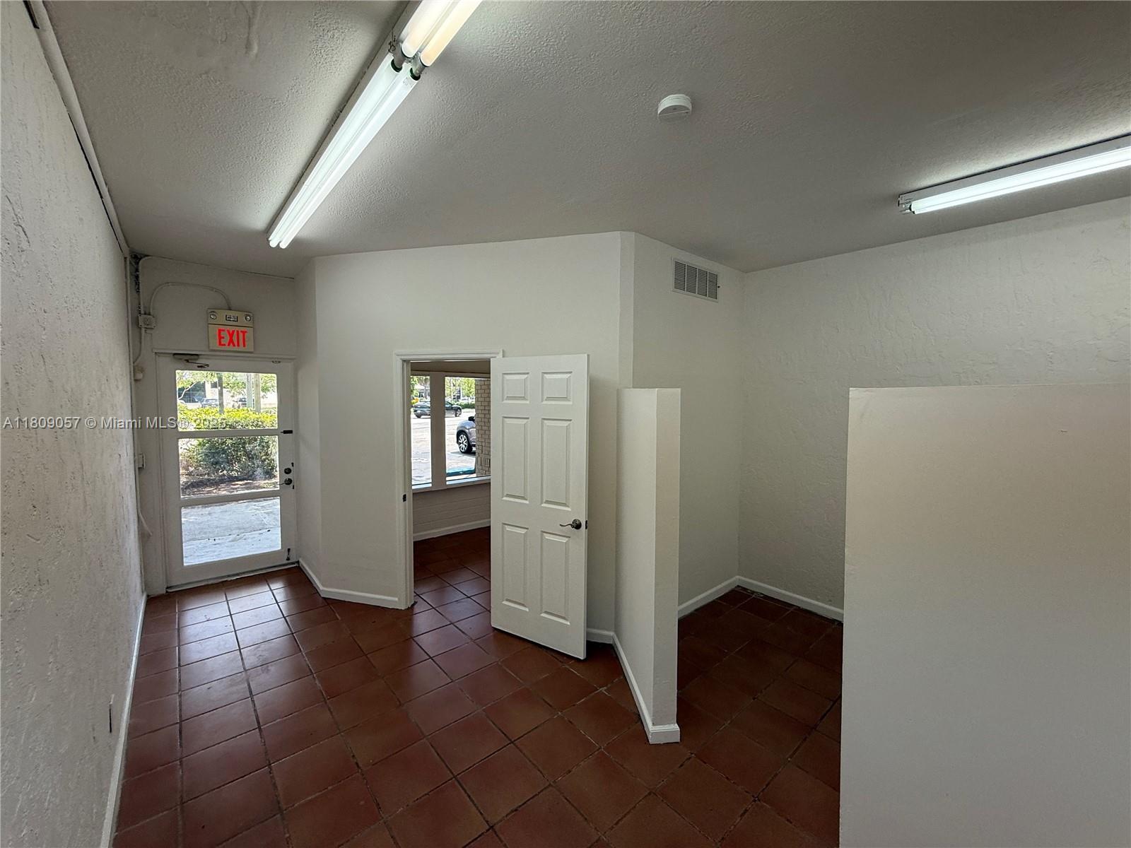 f3b61b38-5210 8320 SW 124th St, Pinecrest FL 33156 — #A11809057