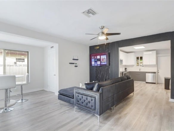 6039 SW 38th St, Miramar FL 33023 — #A11809631