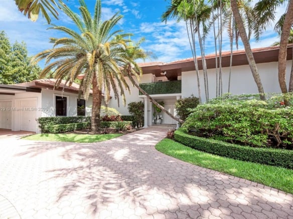 201 Knollwood Dr, Key Biscayne FL 33149 — #A11809629