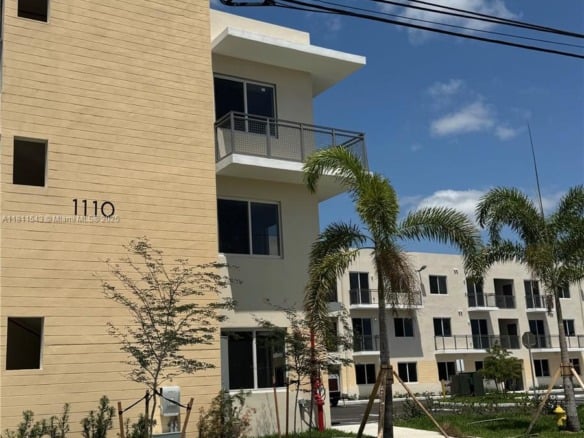 1010 SW 69th Ave # 104, Miami FL 33144 — #A11811543