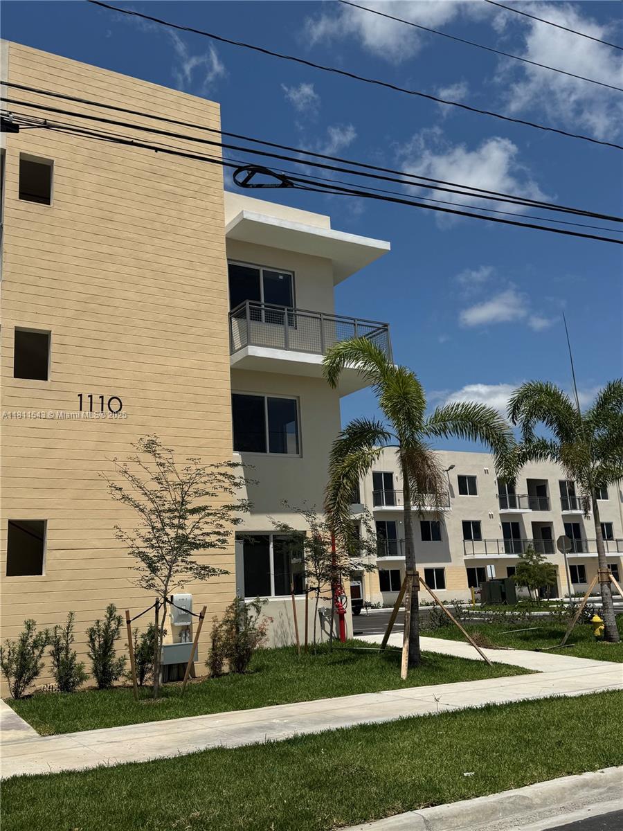 f3b61b38-5275 1010 SW 69th Ave # 104, Miami FL 33144 — #A11811543