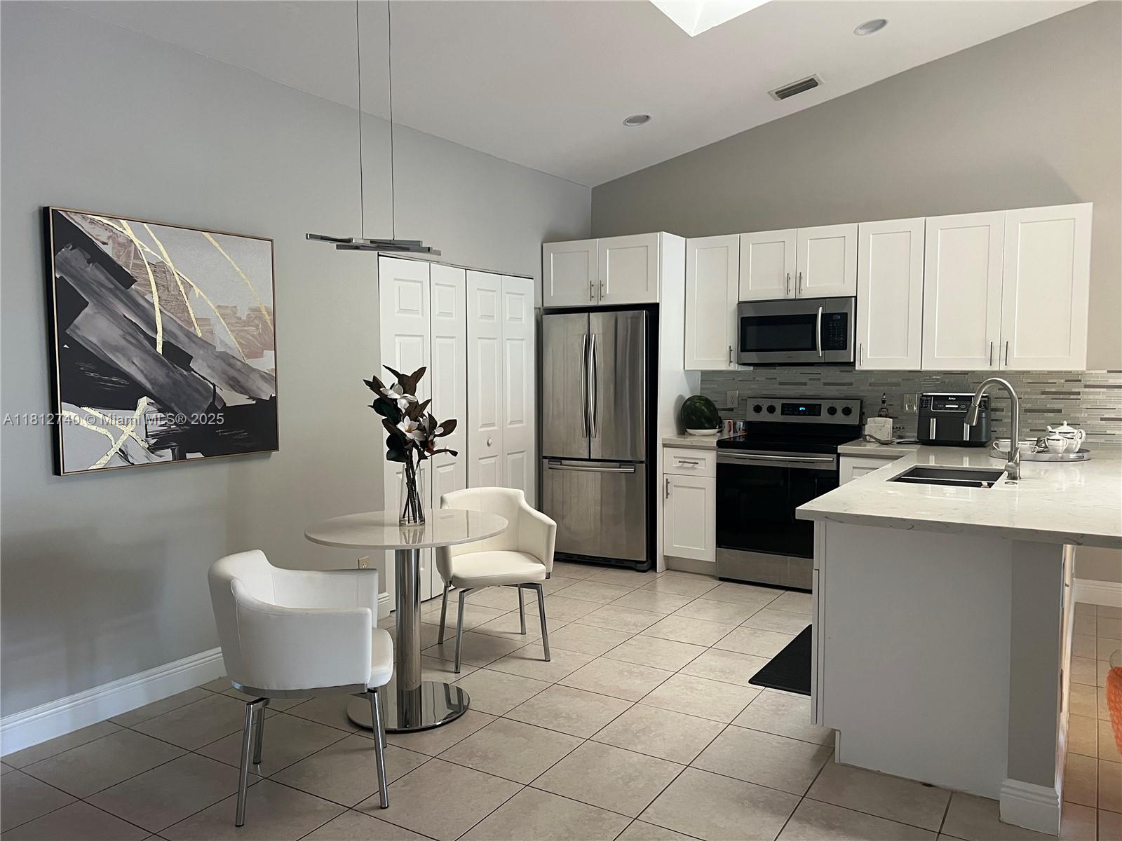 f3b61b38-5299 18428 VIA DI REGINA # 18428, Boca Raton FL 33496 — #A11812740