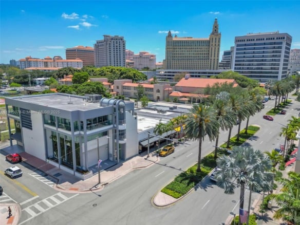 1913 Ponce De Leon Blvd, Coral Gables FL 33134 — #A11815078