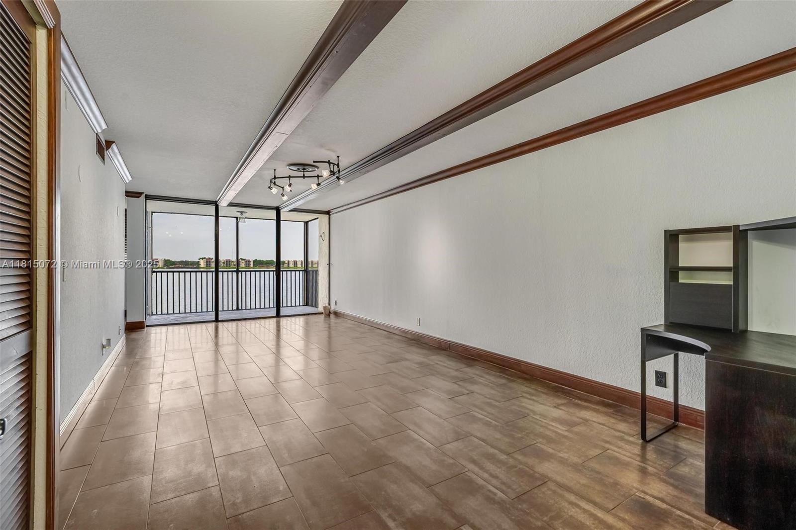 f3b61b38-5343 106 Lake Emerald Dr # 210, Oakland Park FL 33309 — #A11815072