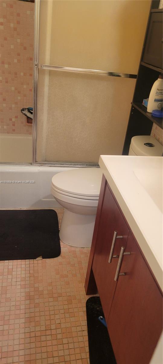 f3b61b38-5351 1958 Monroe St # 107, Hollywood FL 33020 — #A11815509