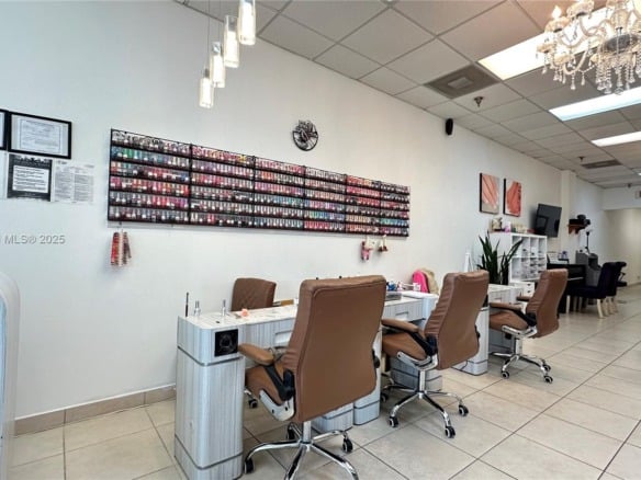 N University Dr, Pembroke Pines FL 33024 — #A11816182