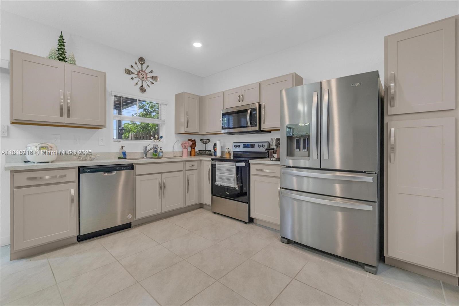 f3b61b38-5376 504 NE 1st Dr, Florida City FL 33034 — #A11816916