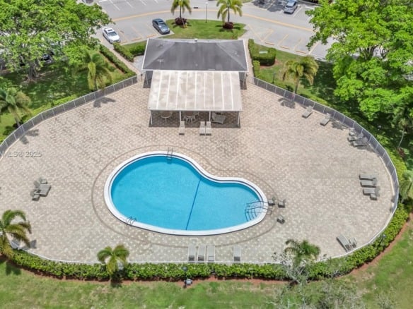 2026 Berkshire B # 2026, Deerfield Beach FL 33442 — #A11818231