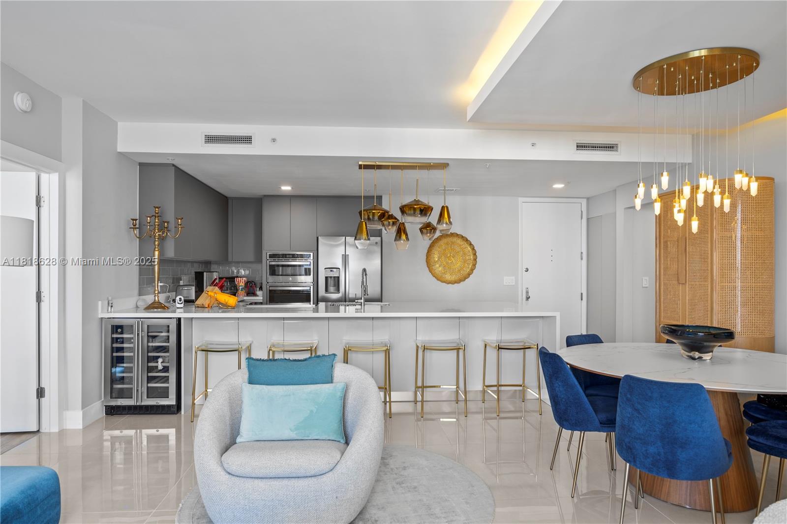 O 801 Brickell Key Blvd # 2203, Miami FL 33131 — #A11818628