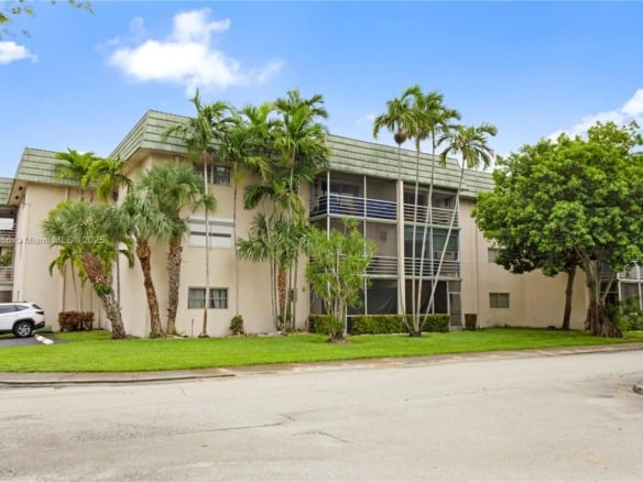 5790 Stirling # 212, Hollywood FL 33021 — #A11818686