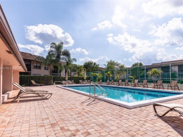 10624 NW 10th St # 103, Pembroke Pines FL 33026 — #A11819218