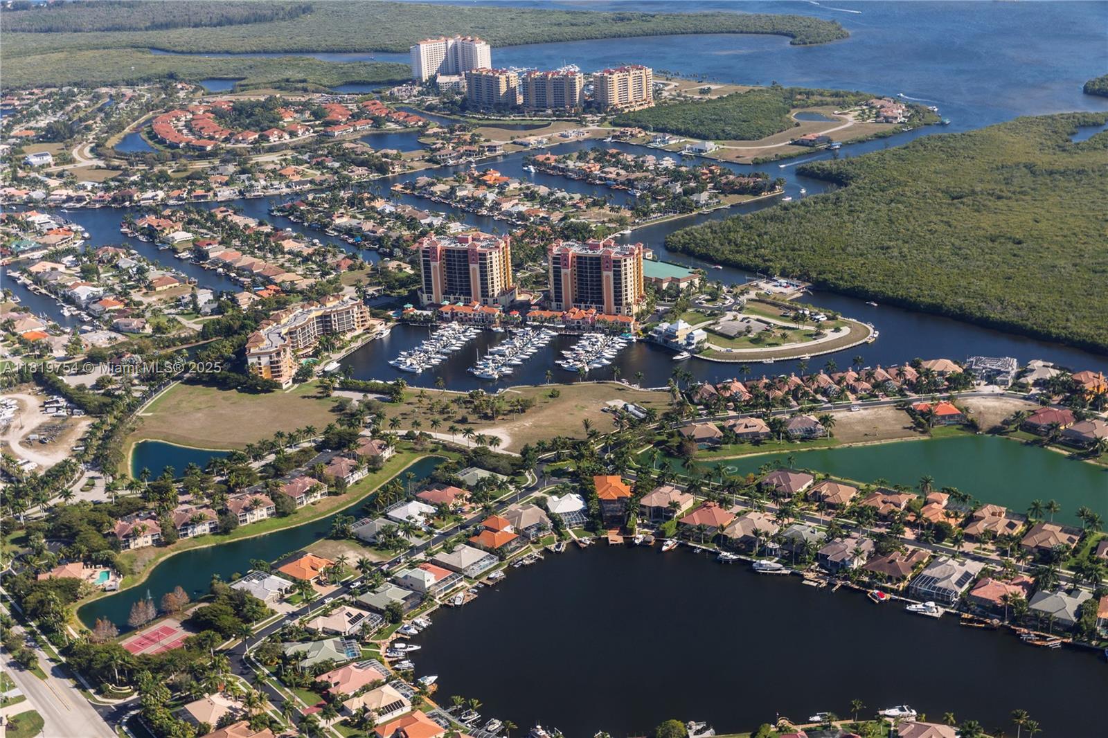 2118 NE 26th St, Cape Coral FL 33909 — #A11819754