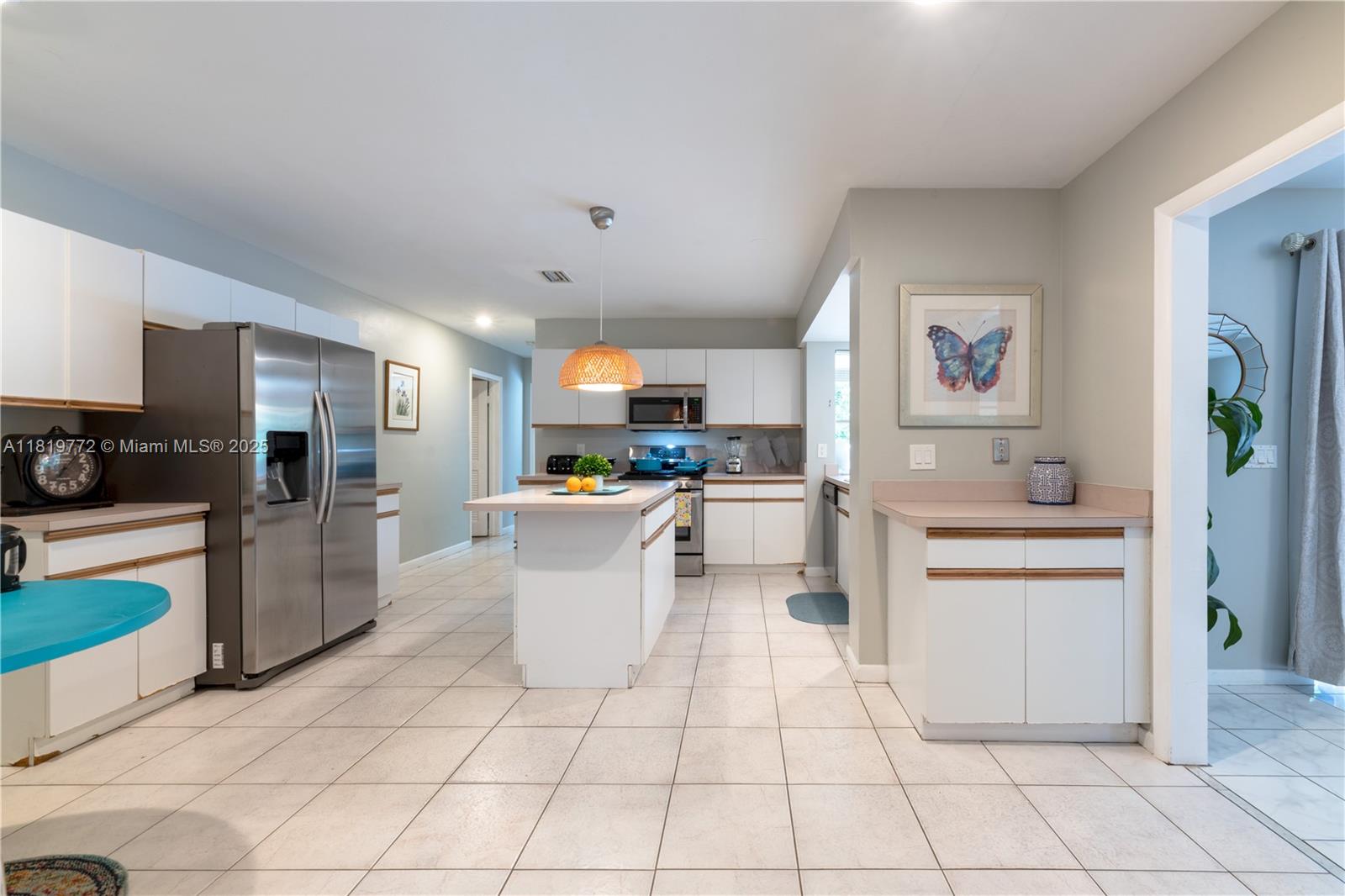 f3b61b38-5444 1122 S N St, Lake Worth FL 33460 — #A11819772
