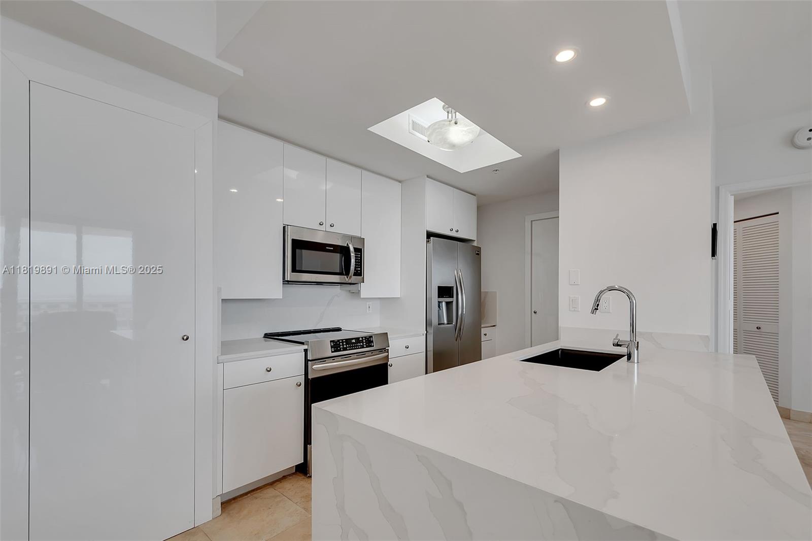 848 Brickell Key Dr # 1803, Miami FL 33131 — #A11819891