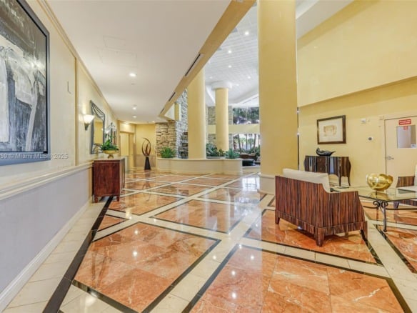 20281 E Country Club Dr # 1412, Aventura FL 33180 — #A11820959