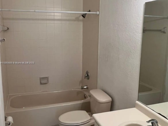 1666 SE 27th Ct # 208, Homestead FL 33035 — #A11841087