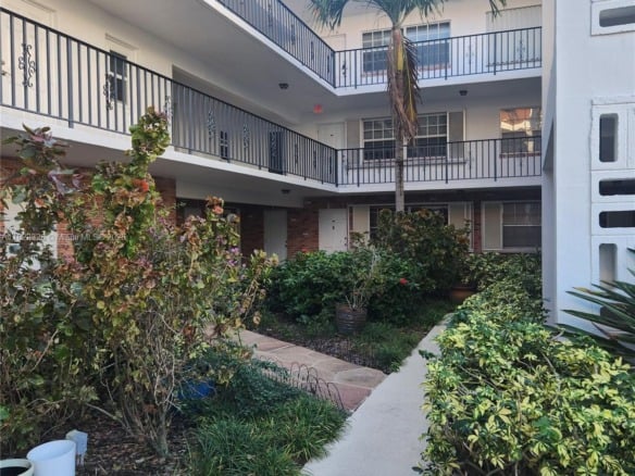 2424 NE 9th St # 212, Fort Lauderdale FL 33304 — #A11822326