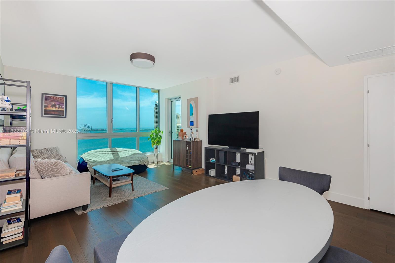 f3b61b38-5515 300 S Biscayne Blvd # 2612, Miami FL 33131 — #A11822376