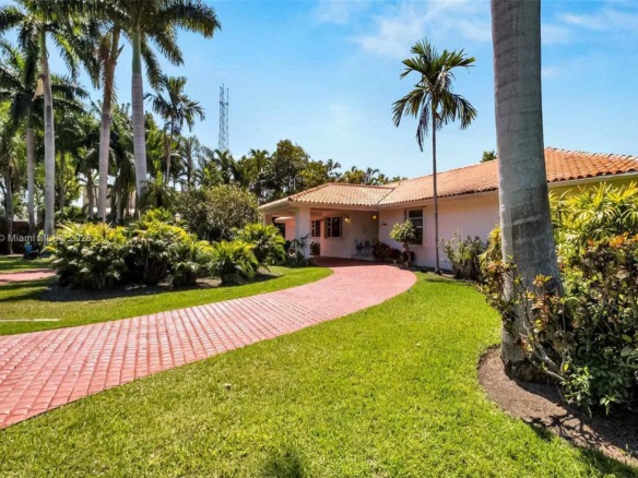 7080 SW 98th Ave, Miami FL 33173 — #A11822755