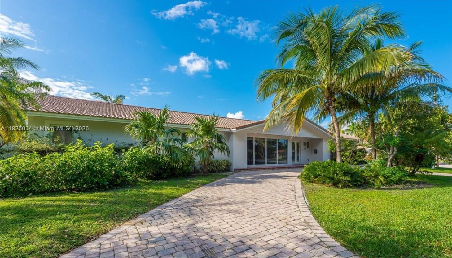 f3b61b38-5528 900 Diplomat Pkwy, Hollywood FL 33019 — #A11823034