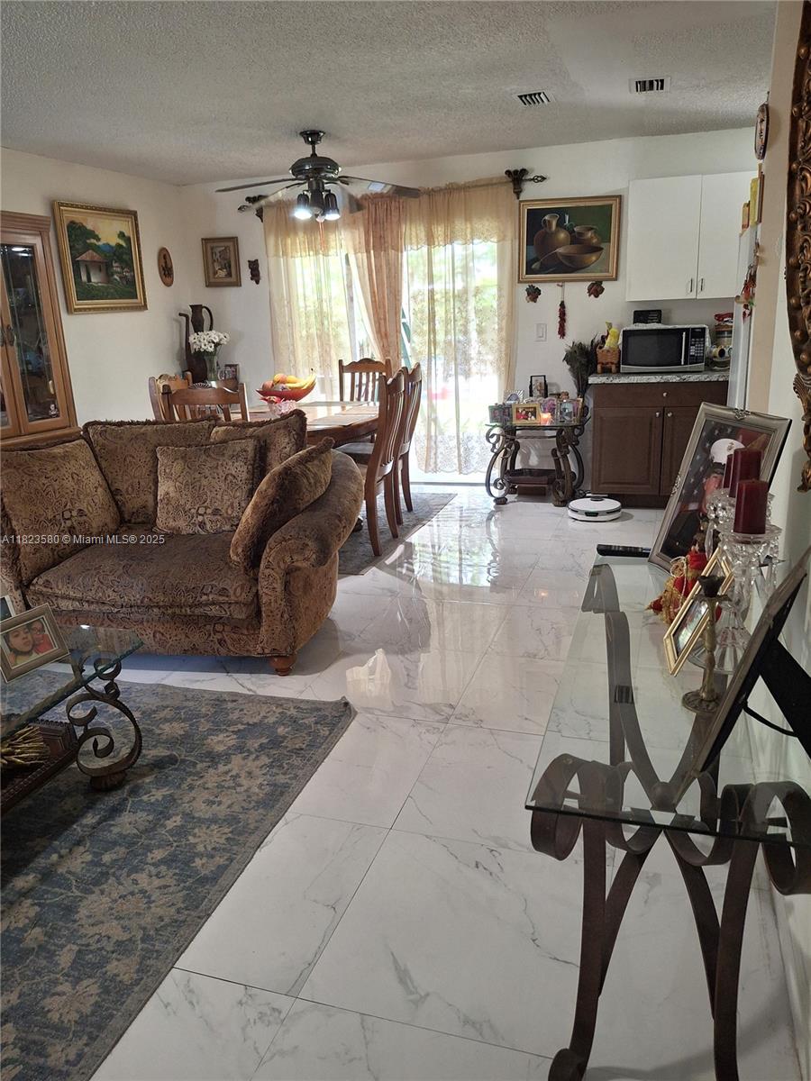 f3b61b38-5539 15724 SW 304th Ter, Homestead FL 33033 — #A11823580