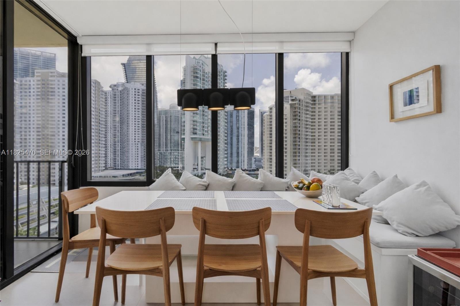 f3b61b38-5582 520 Brickell Key Dr # A1421, Miami FL 33131 — #A11825470