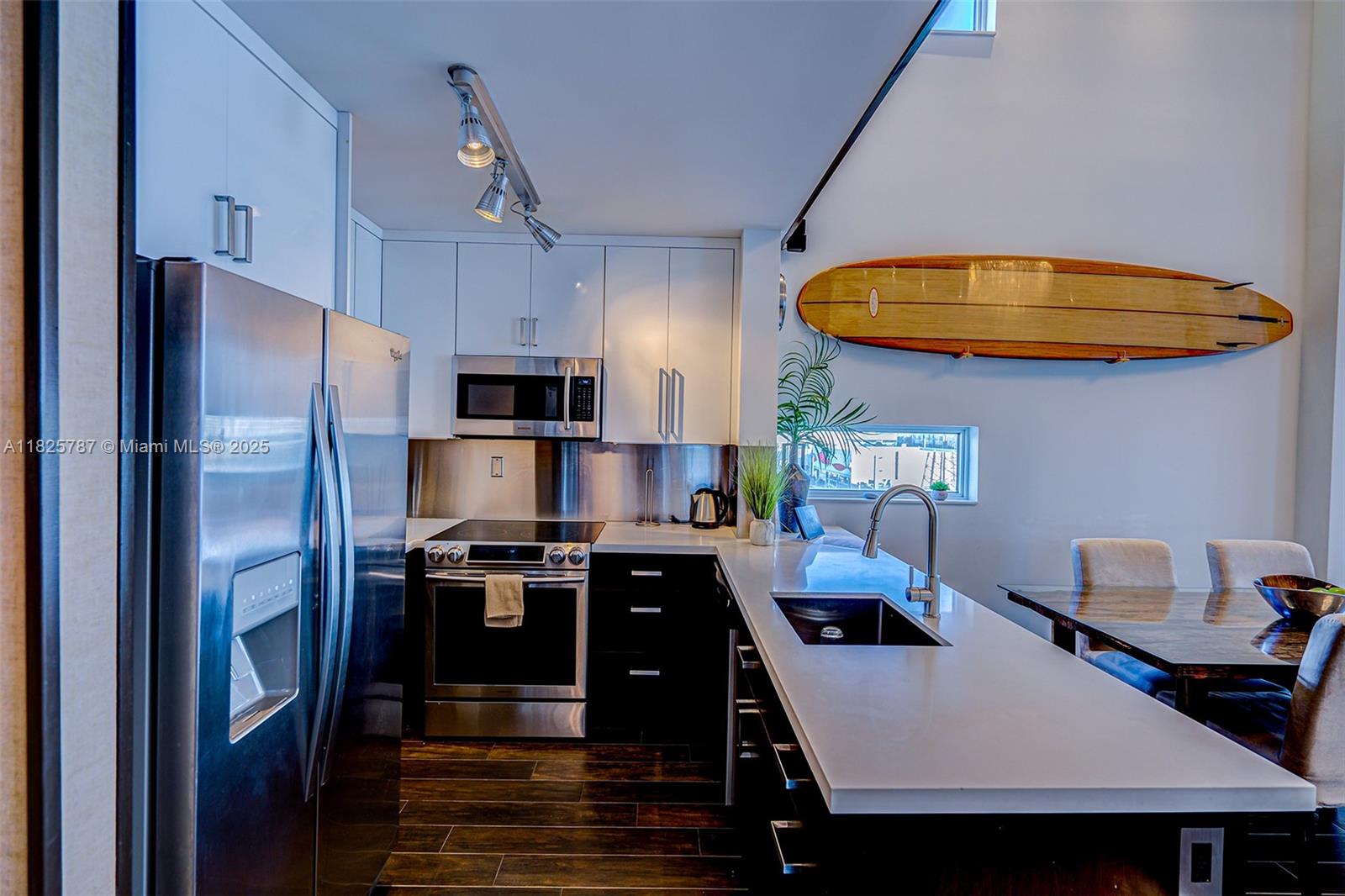 f3b61b38-5590 1701 Sunset Harbour Dr # L507, Miami Beach FL 33139 — #A11825787