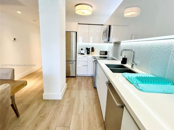 100 Lincoln Rd # 1429, Miami Beach FL 33139 — #A11827298