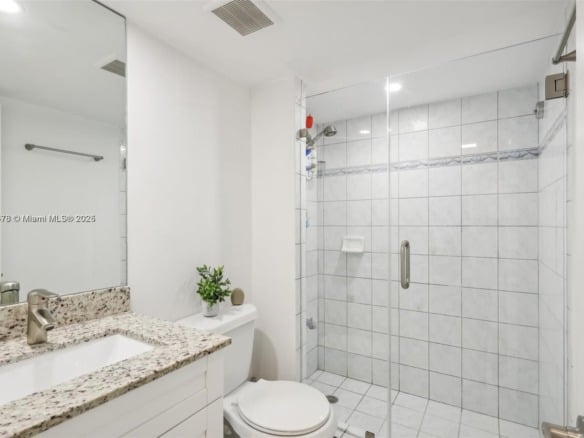 2401 Collins Ave # 1011, Miami Beach FL 33140 — #A11828578