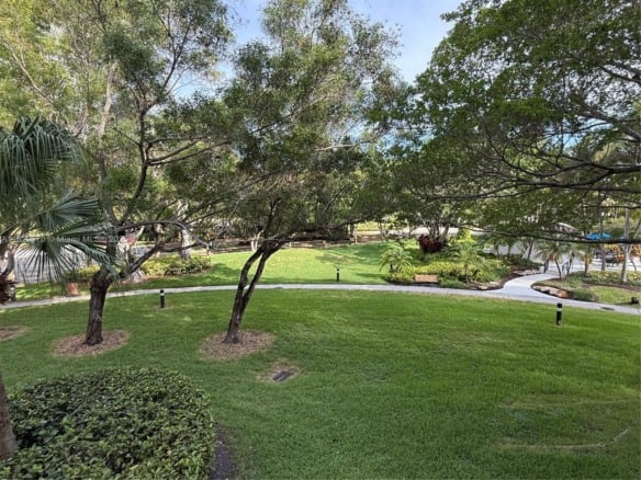 3700 Island Blvd # C203, Aventura FL 33160 — #A11829070