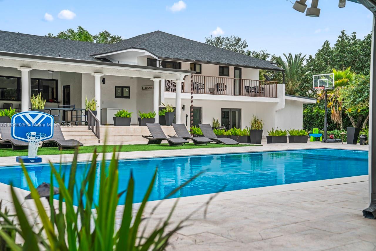 f3b61b38-5686 14875 SW 212th St, Miami FL 33187 — #A11829626