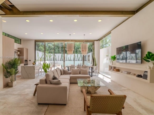 25 Calle Tulipan # 25, TX 77760 — #A11894953