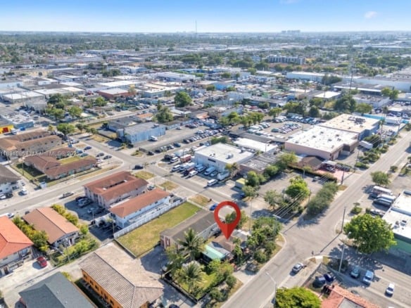190 W 27th St, Hialeah FL 33010 — #A11831086