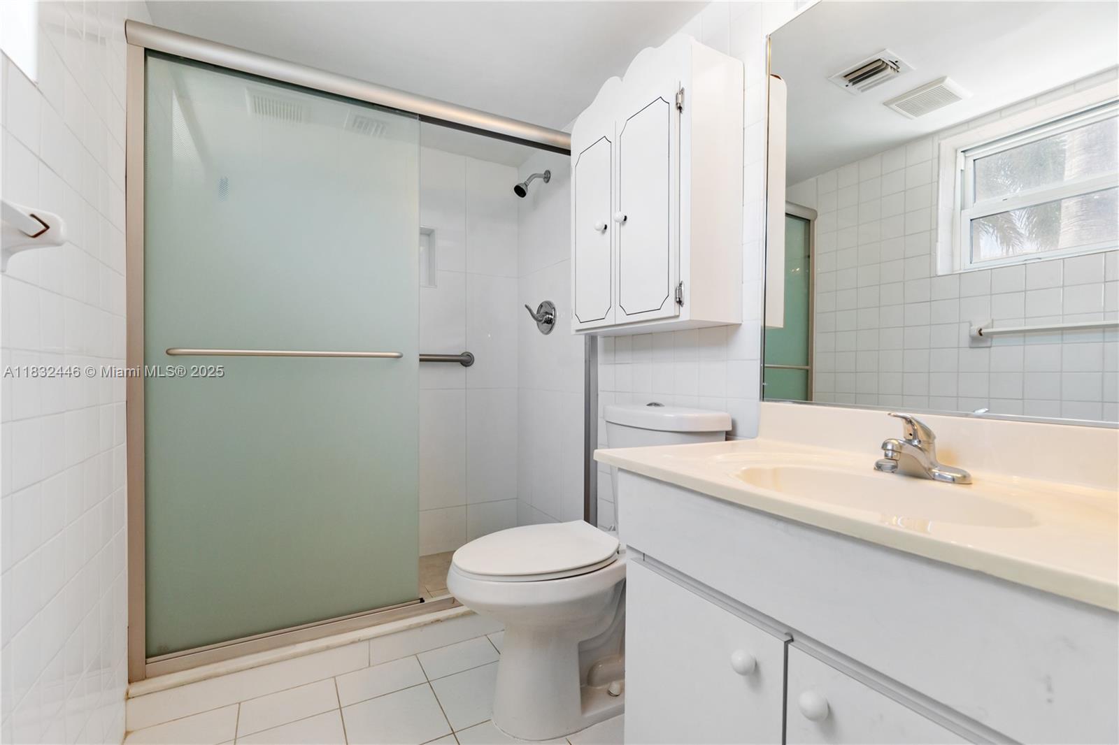 f3b61b38-5777 3135 S Ocean Dr # 230, Hallandale Beach FL 33009 — #A11832446
