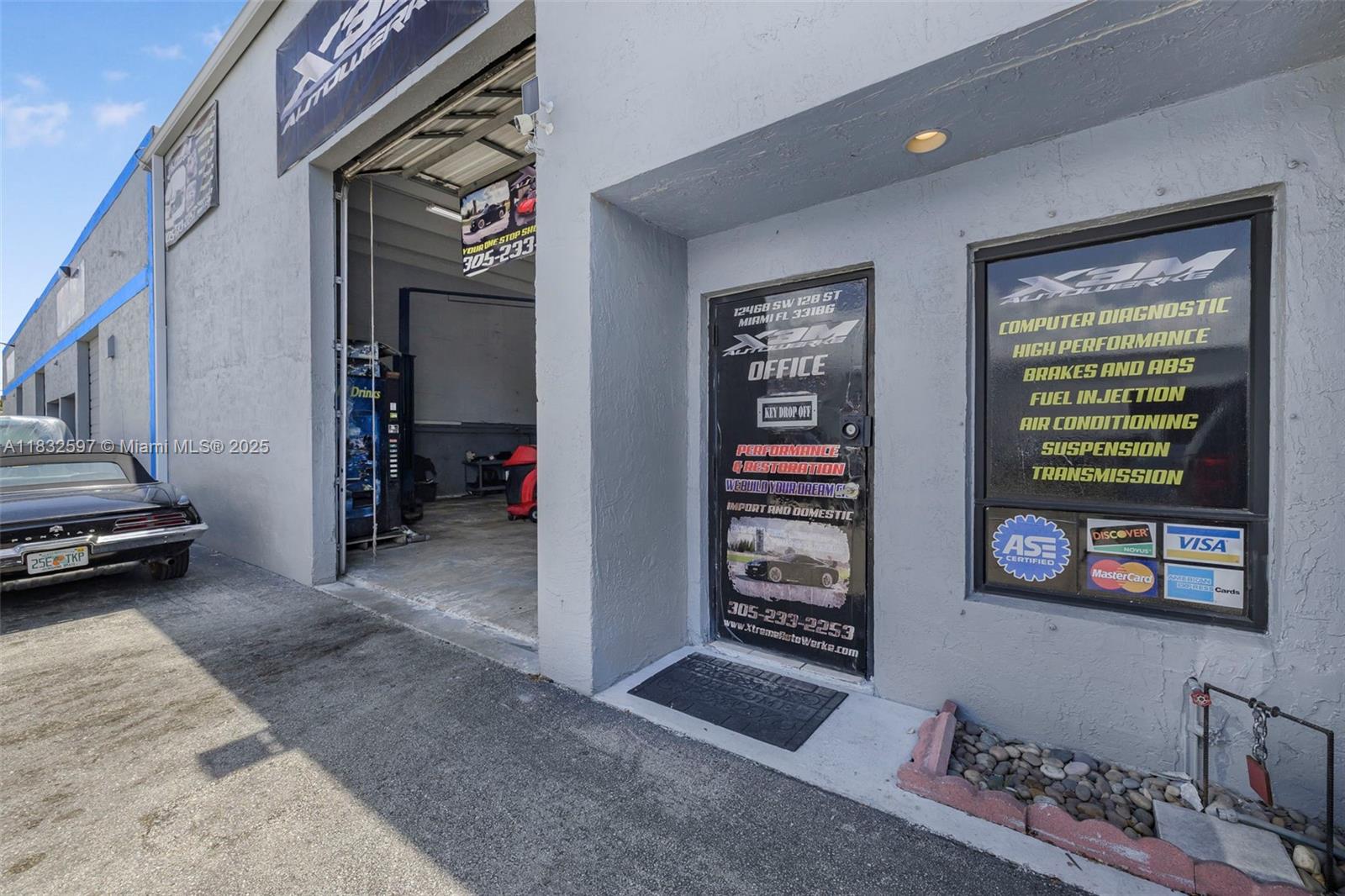 f3b61b38-5779 Mechanic Shop For Sale Near Tamiami Airport, Kendall FL 33186 — #A11832597