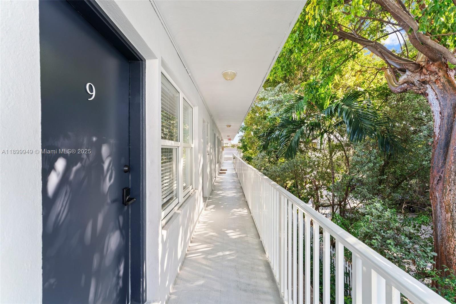 f3b61b38-580 1515 WEST AVE # 9, Miami Beach FL 33139 — #A11899949