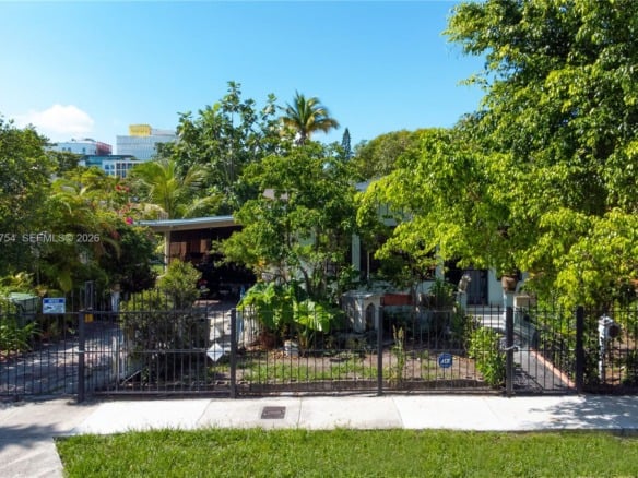 138 NW 34th St, Miami FL 33127 — #A11833754