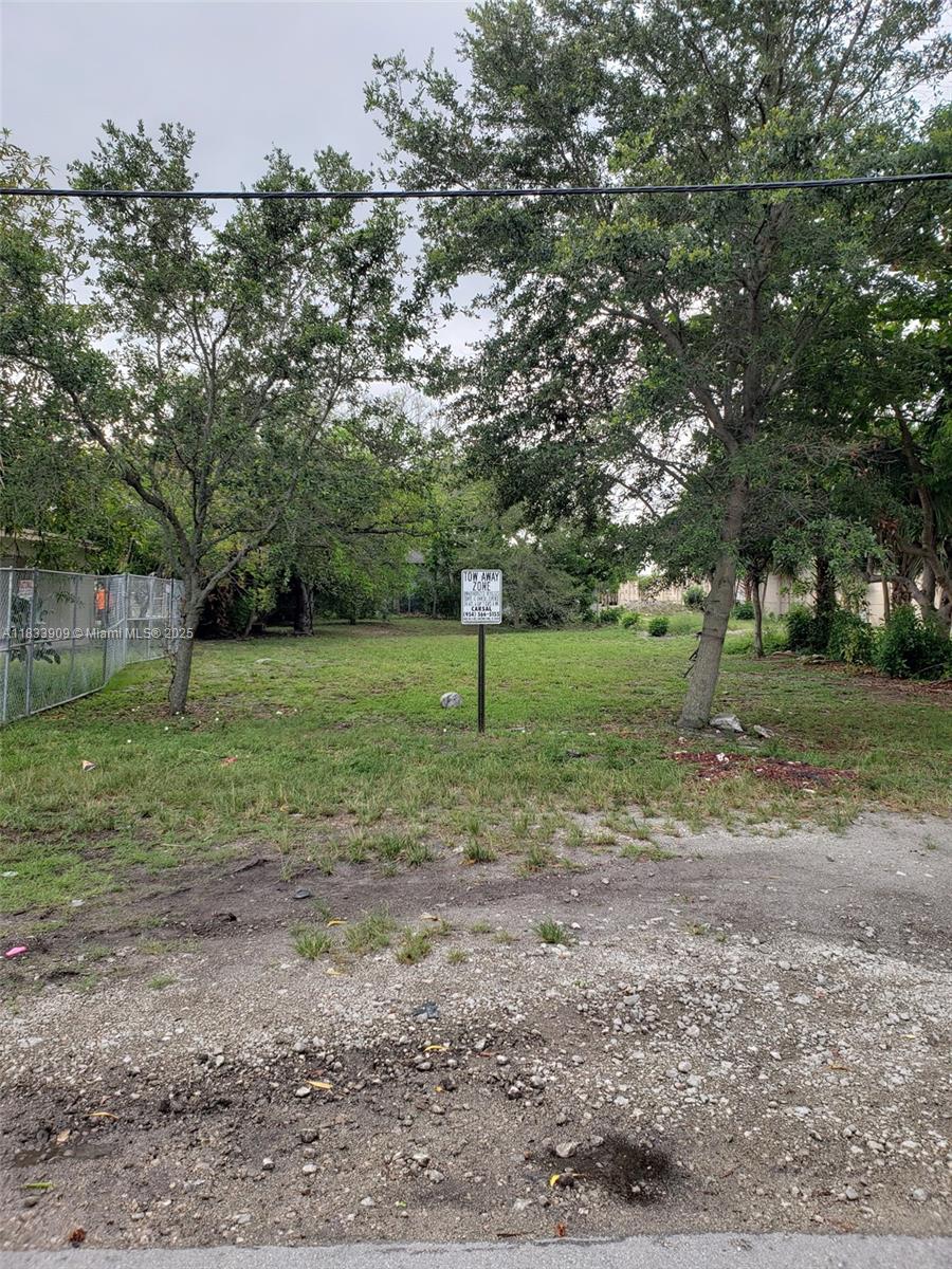 f3b61b38-5819 894 SW 9th Ct, Pompano Beach FL 33060 — #A11833909