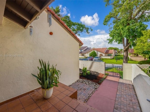 6637 NW 181st Ln, Hialeah FL 33015 — #A11835715
