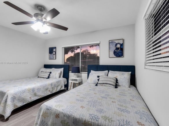 809 E Glen oak, Clearwater FL 33759 — #A11837249
