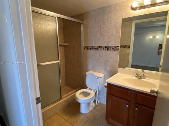 7640 Westwood Dr # 406, Tamarac FL 33321 — #A11837803