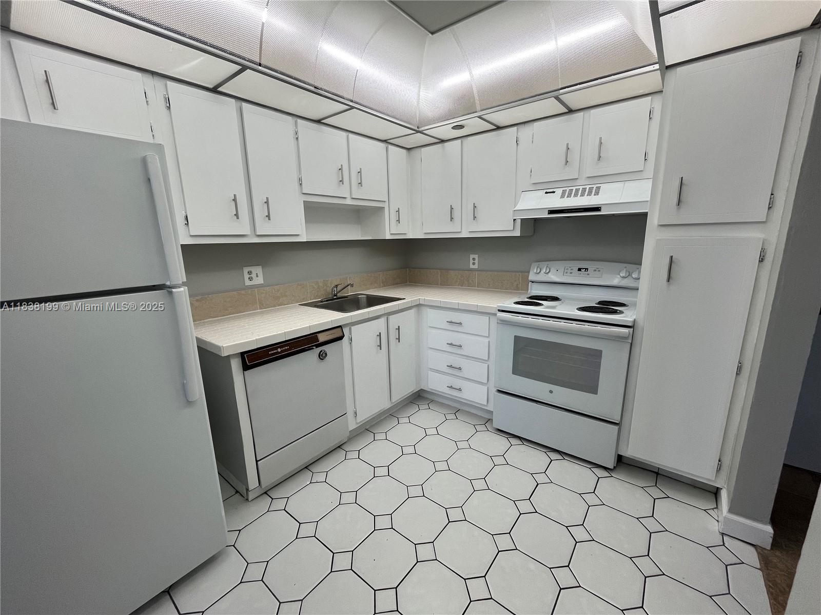 1300 Saint Charles Pl # 613, Pembroke Pines FL 33026 — #A11838199