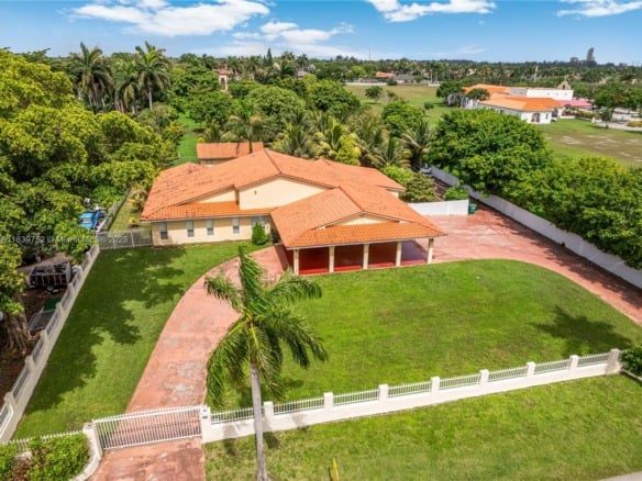 400 NW 128th Ave, Miami FL 33182 — #A11839752