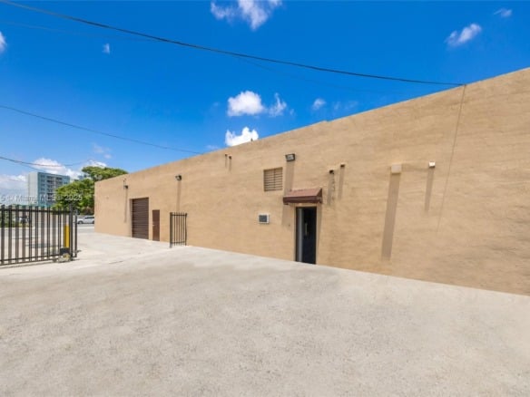 999 W Flagler St, Miami FL 33130 — #A11840615