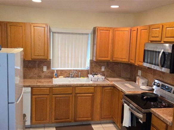 2359 N Wallen Dr, Palm Beach Gardens FL 33410 — #A11840672