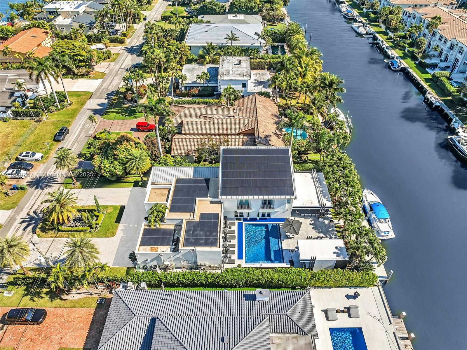 307 Holiday Dr, Hallandale Beach FL 33009 — #A11840957