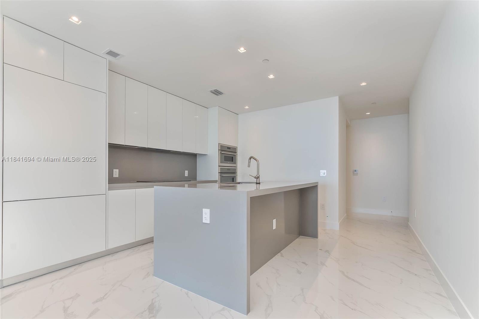 f3b61b38-6040 700 NE 24 ST # 5005, Miami FL 33137 — #A11841694