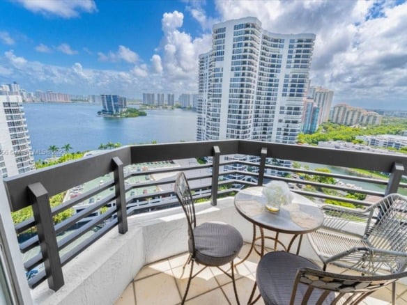 3500 Mystic Pointe Dr # 2101, Aventura FL 33180 — #A11842356