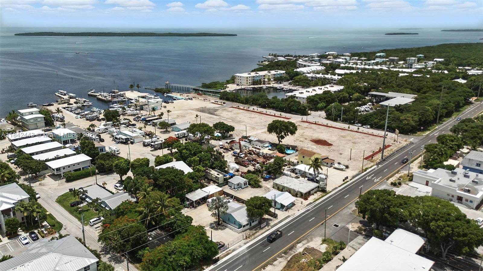 f3b61b38-6067 97601 Overseas Hwy, Key Largo FL 33037 — #A11842443