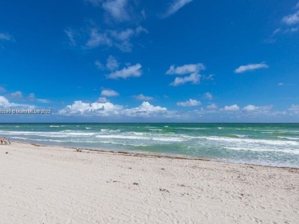 3725 S Ocean Dr # 415, Hollywood FL 33019 — #A11843540